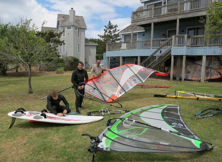 1 Rigging gear upon arrival at windsurfing house in Nags Head
